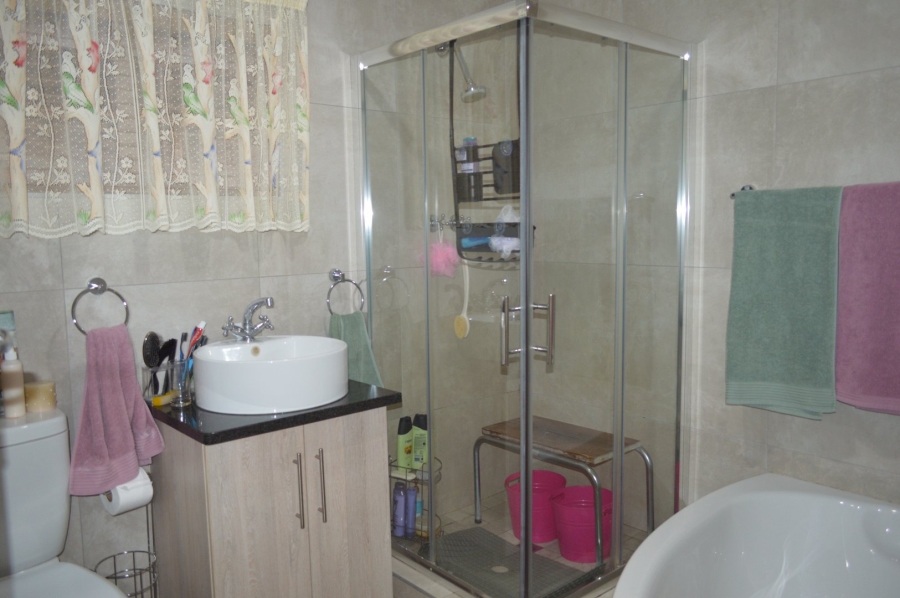 4 Bedroom Property for Sale in Flimieda North West